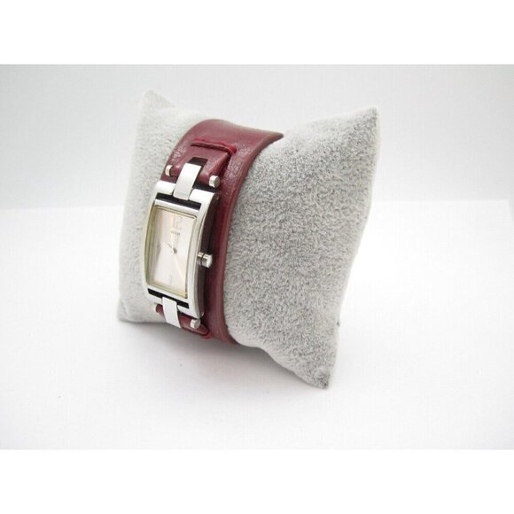 Women Guess  Quartz WR Analog 17mm Dial Watch (G765) "New Battery" - Picture 4 of 10